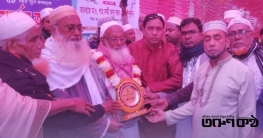 ৫৮ বছর ইমমাতির পর মসজিদের খতিবকে রাজকীয় সংবর্ধনা